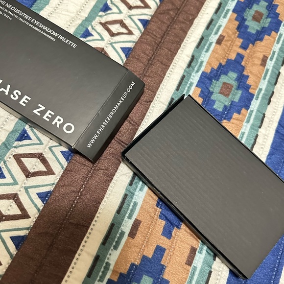 3/25$ Eyeshadow palette - Phase Zero - Picture 11 of 11